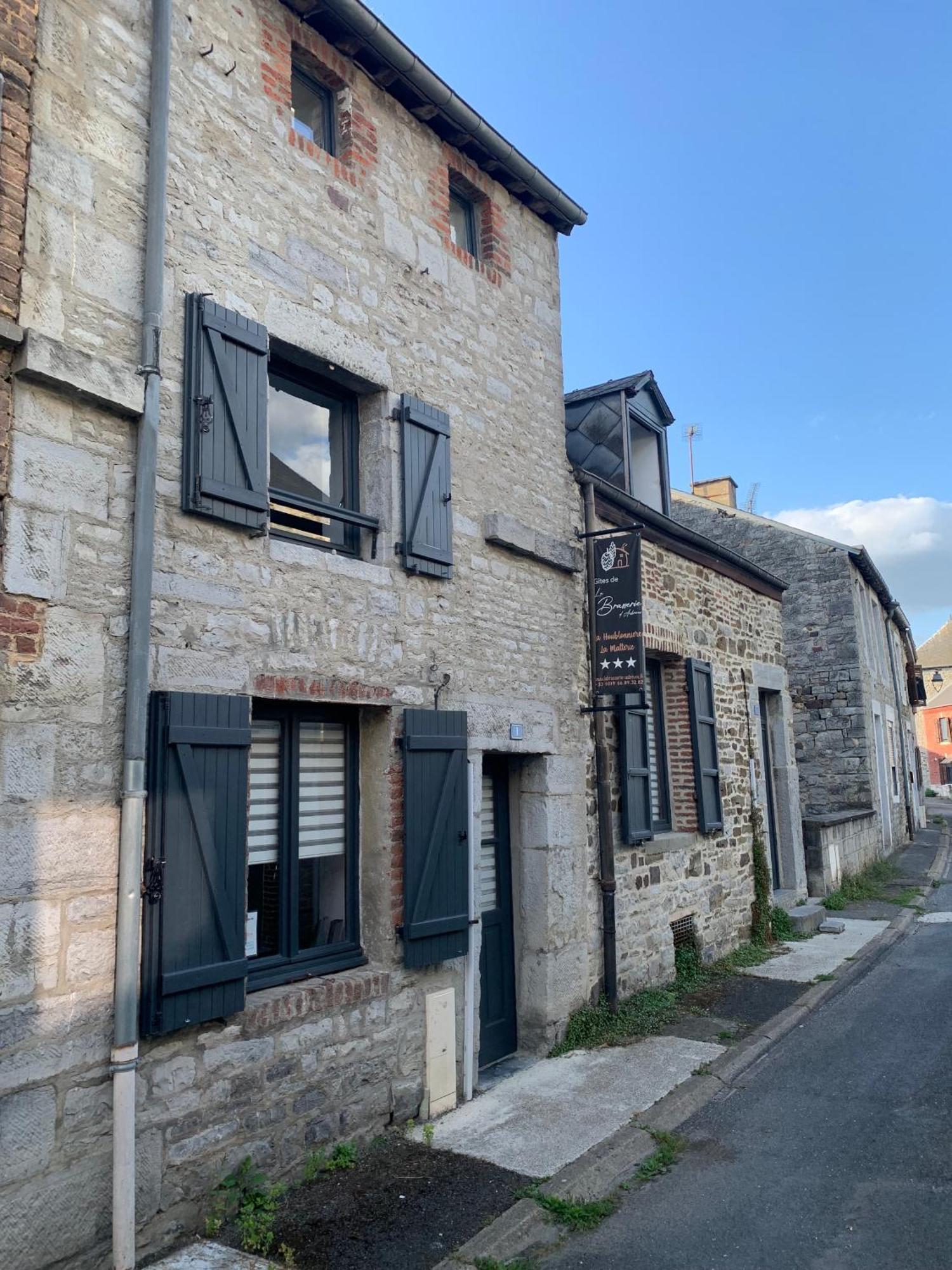 Les Gites De La Brasserie D'Aubrives La Malterie Et La Houblonniere Bagian luar foto